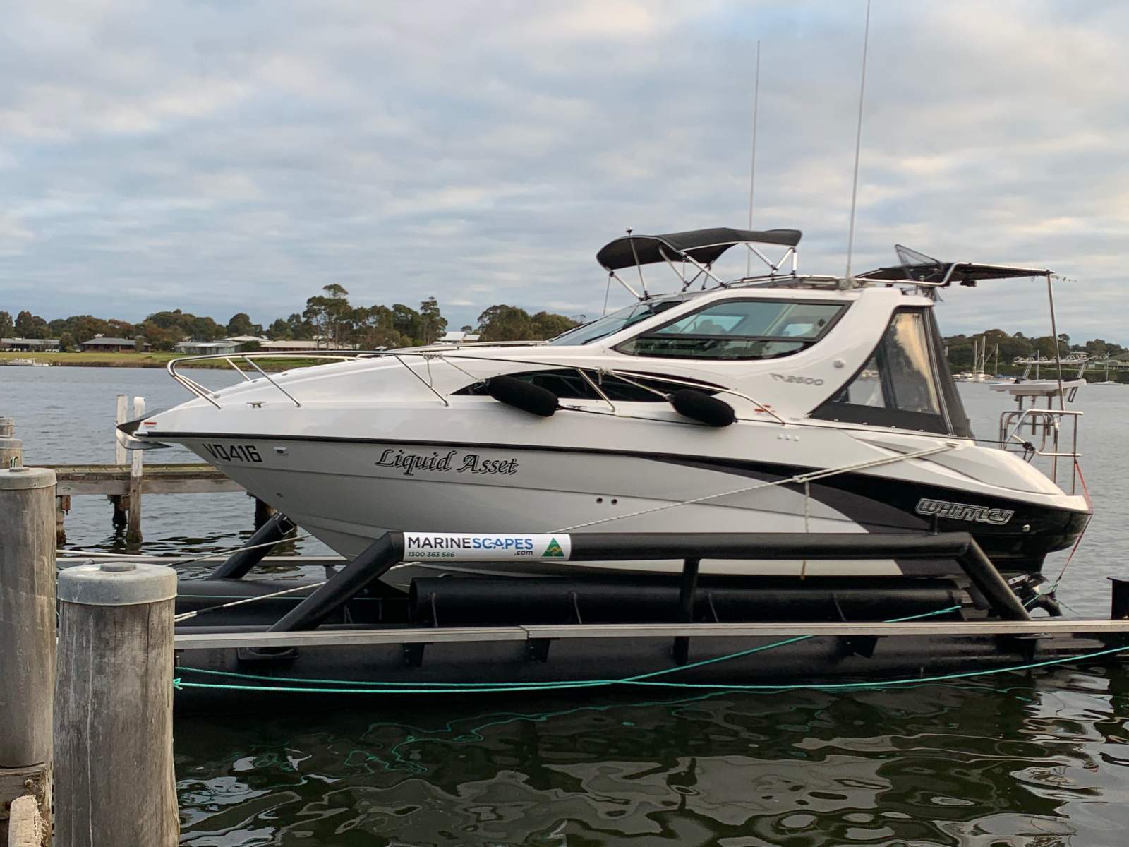 2022 Marinescape CF9X800 BOAT LIFT