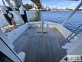 Flybridge Cruiser