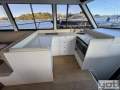 Flybridge Cruiser