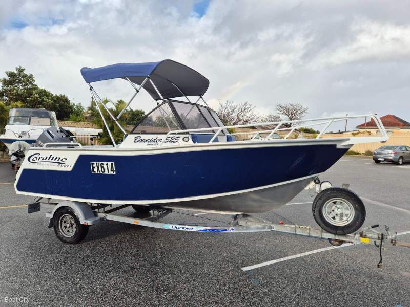 Coraline 525 Bow Rider Series II