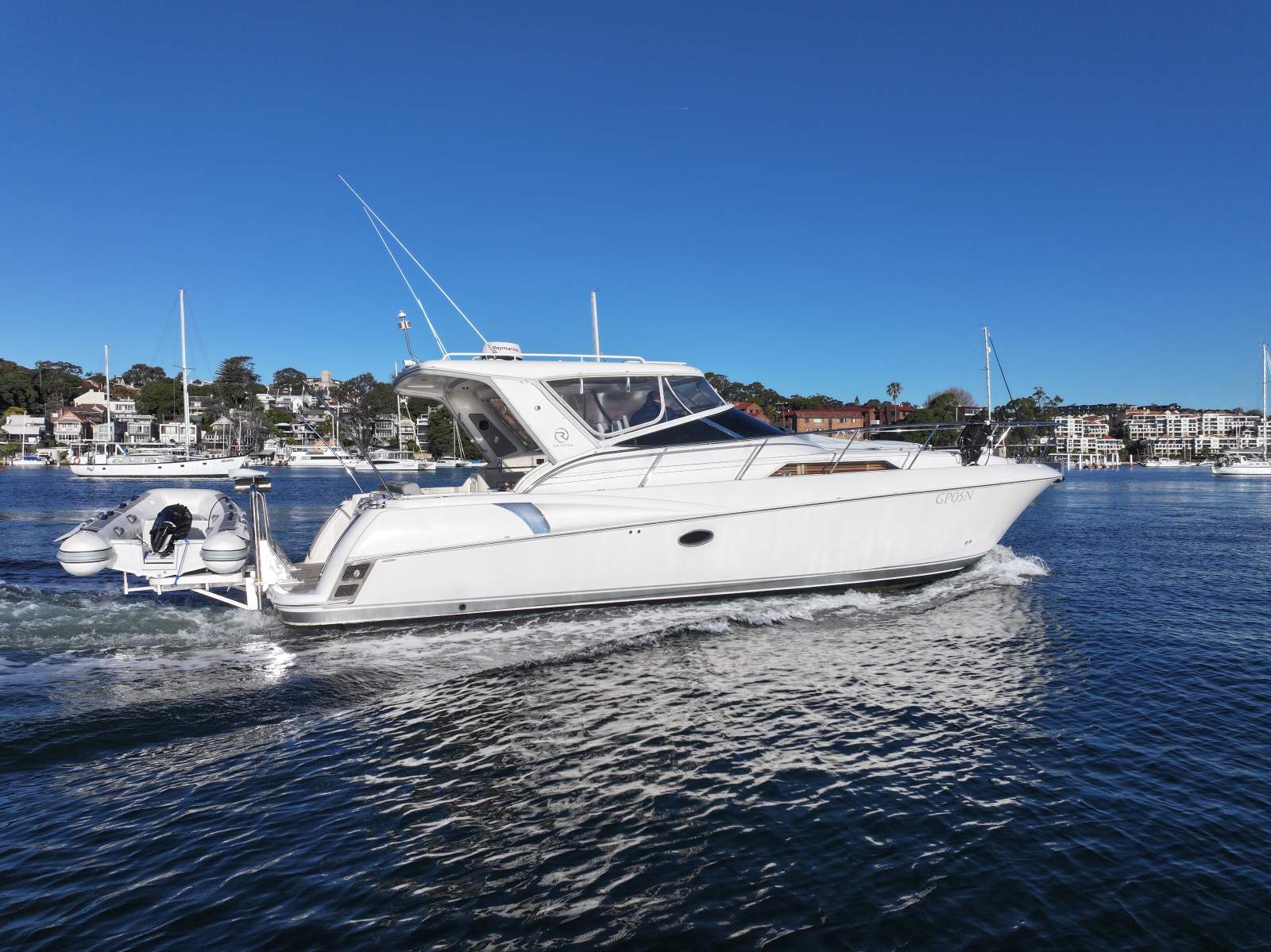 Riviera M400 Sports Cruiser