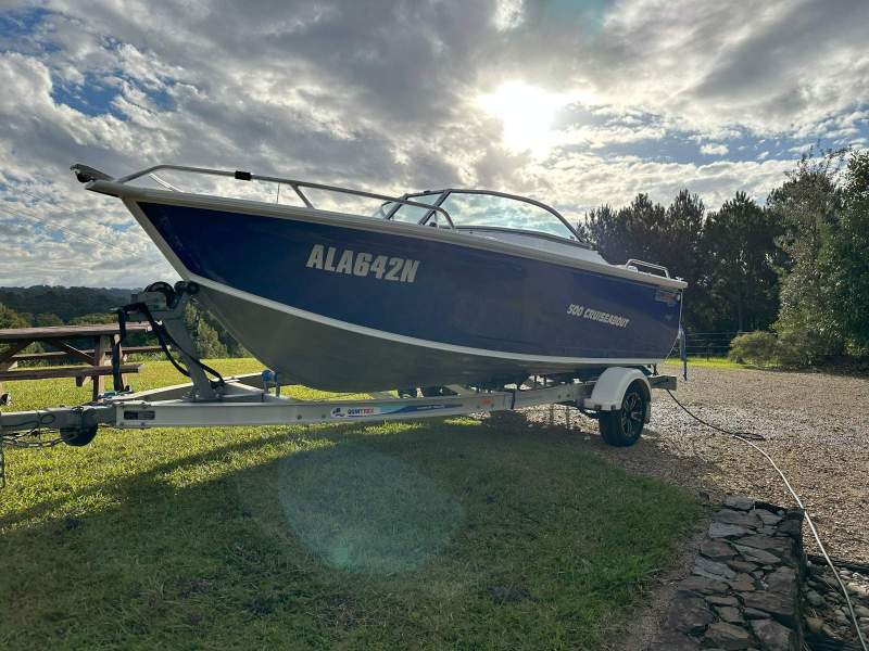 Quintrex 500 Cruiseabout Bowrider