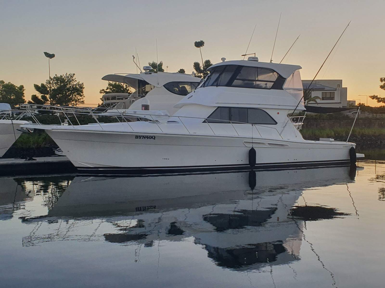 Caribbean 49 Flybridge Cruiser