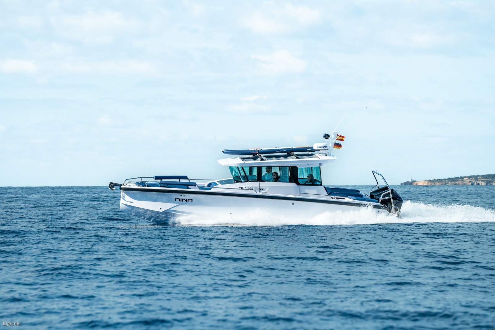 Axopar 29 Cross Cabin