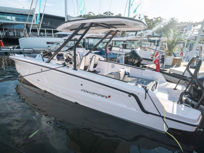 Axopar 25 Cross Top