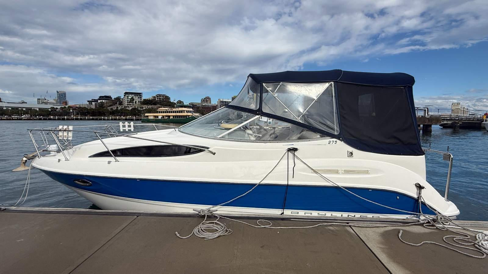 Bayliner 275 Sports Cruiser