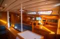 Ovni 385 SIGNIFICANTLY UPGRADED, EXCELLENT CONDITION!
