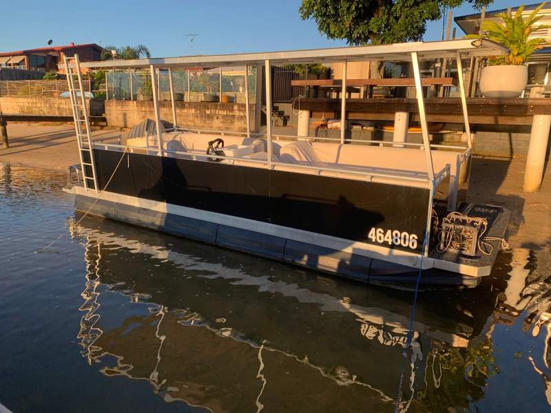 Pontoon Boat 6.9m 2023 Poly Hulls / hard top