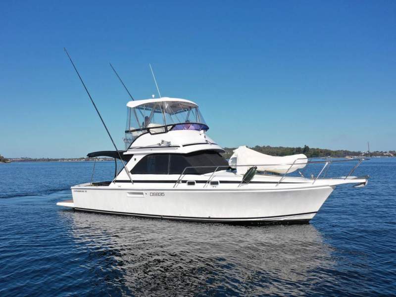 Caribbean 35 Flybridge Cruiser Mk II