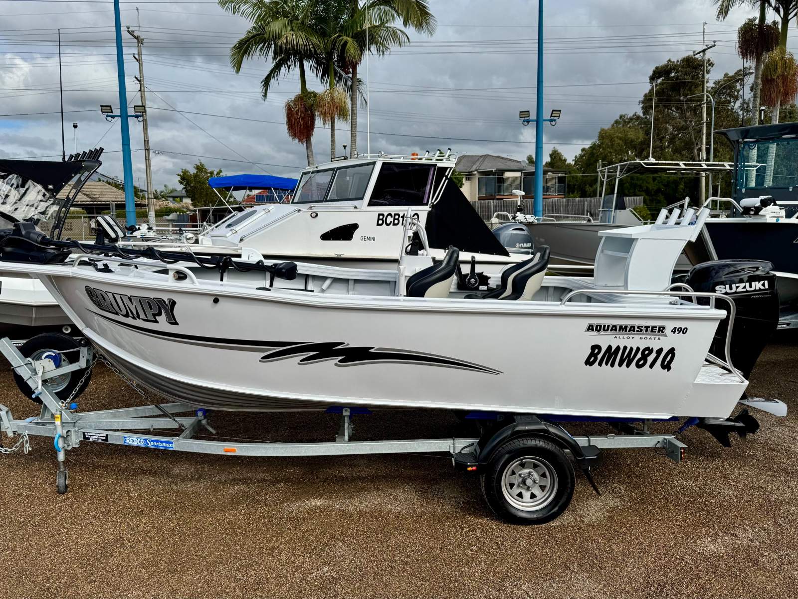 Aquamaster 490 Side Console