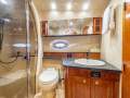 Cruisers Yachts 560 Express