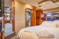 Cruisers Yachts 560 Express