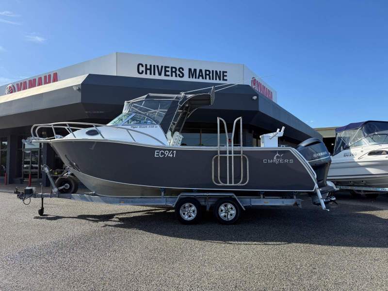 Chivers Tiger Shark 232 Walk Around