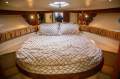 Meridian 411 Flybridge ENORMOUS UPGRADES! LOWER HELM! UPRATED ENGINES!