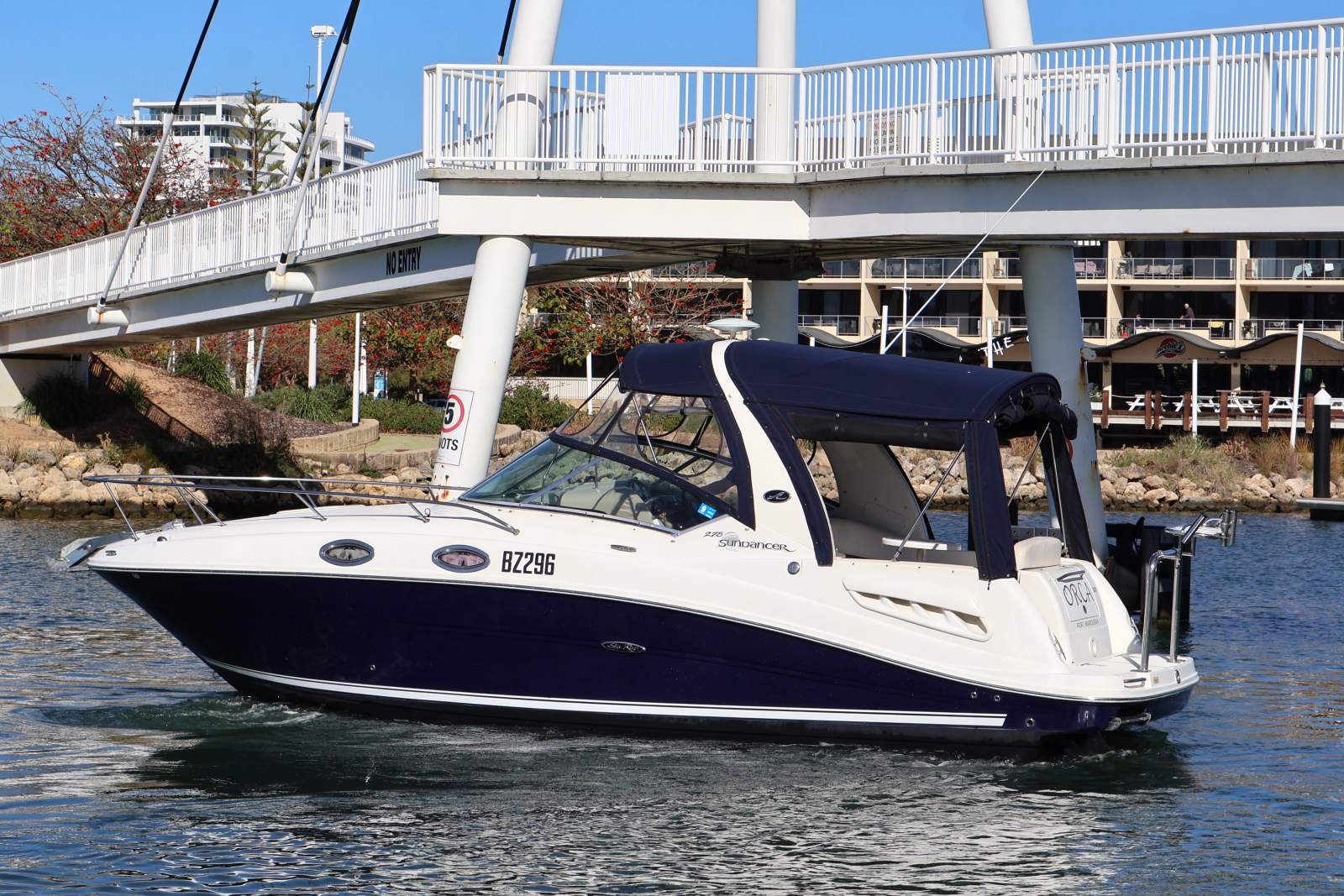Sea Ray 275 Sundancer - Rebuilt Engine, Ready to Cruise!