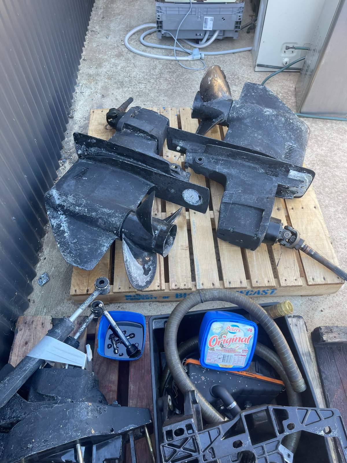 Mercruiser 6cyl Diesel Engines x 2