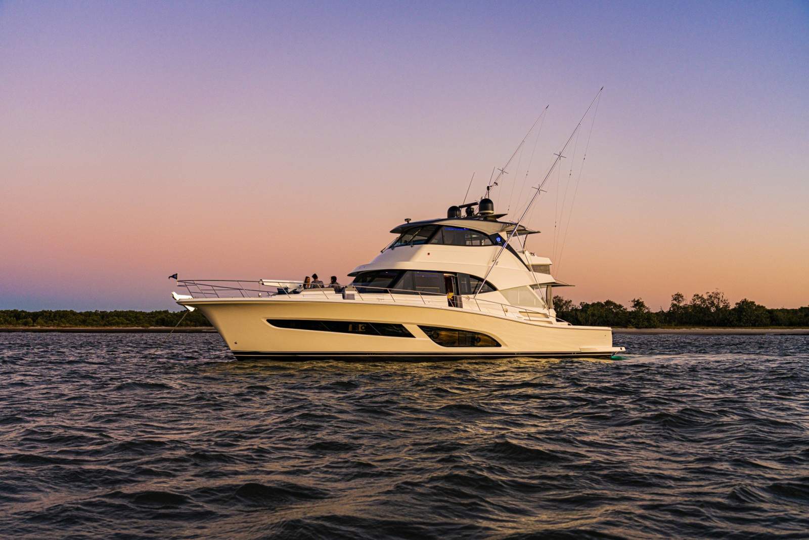 Riviera 64 Sports Motor Yacht