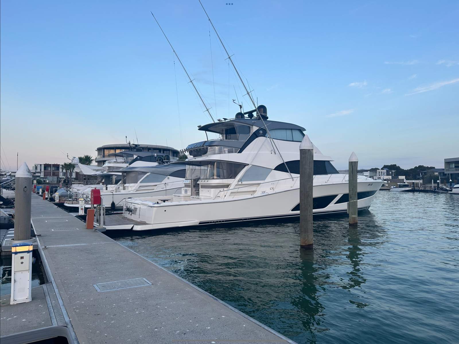 22 metre Martha Cove Marina Pen:Riv 72 in the berth