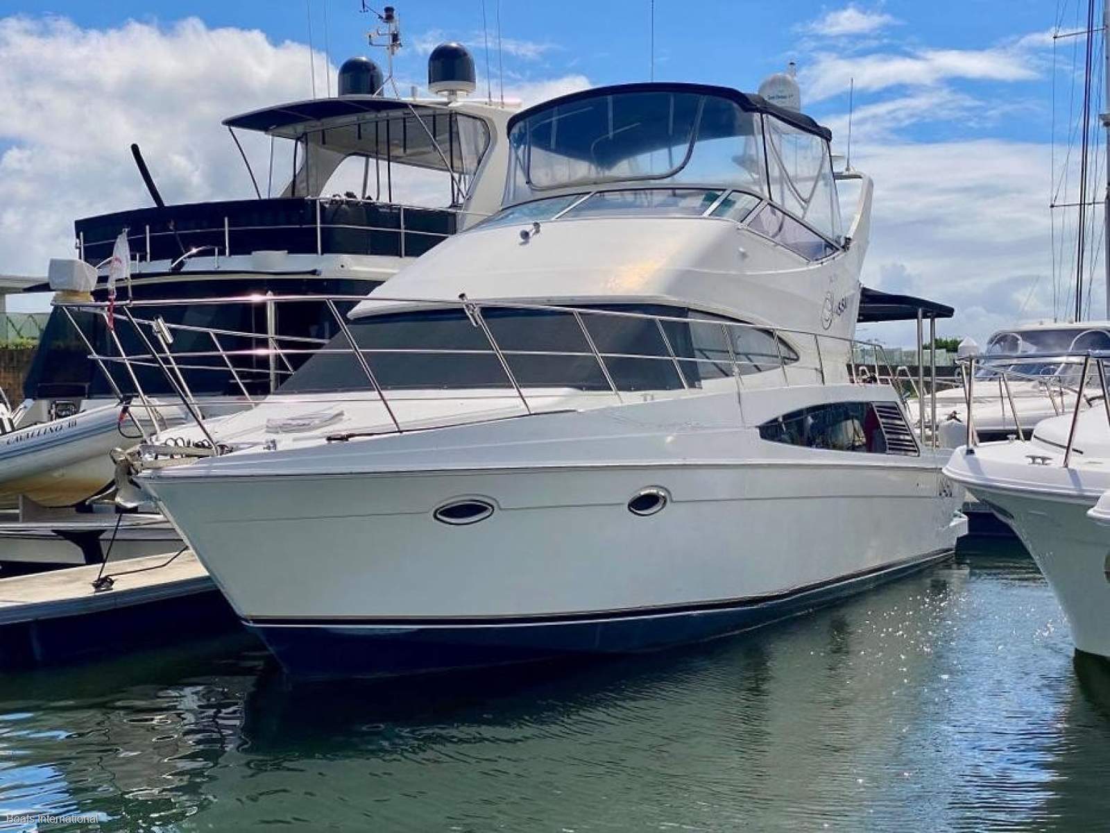 Carver 37 Super Sport