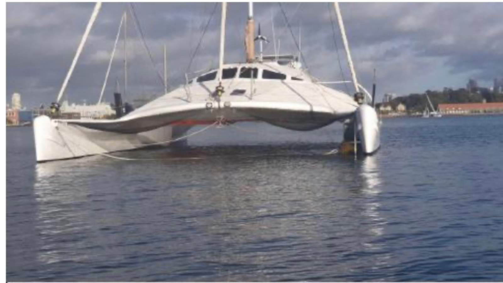 Hitchiker 52