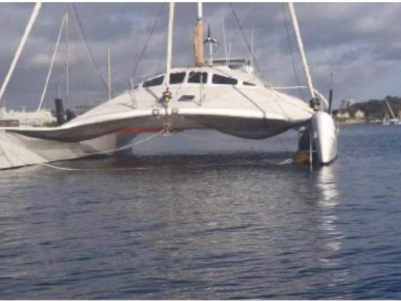 Hitchiker 52