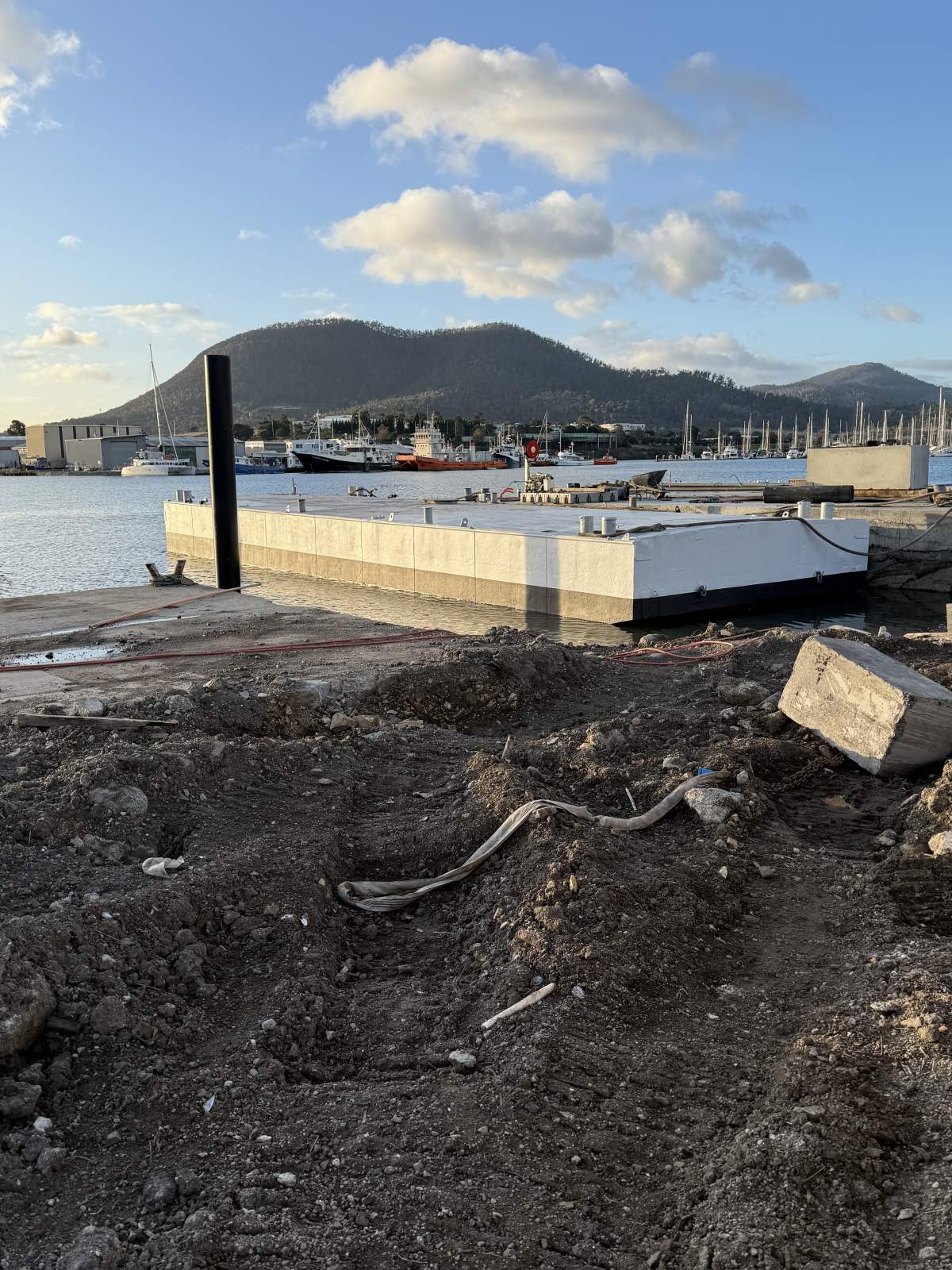 19x6m dumb barge