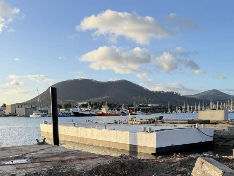 19x6m dumb barge