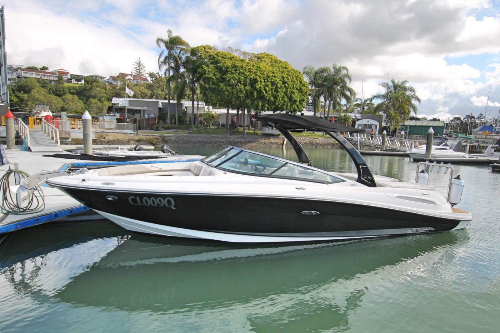 Sea Ray 250 SLX