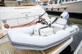 Cruisers Yachts 560 Express