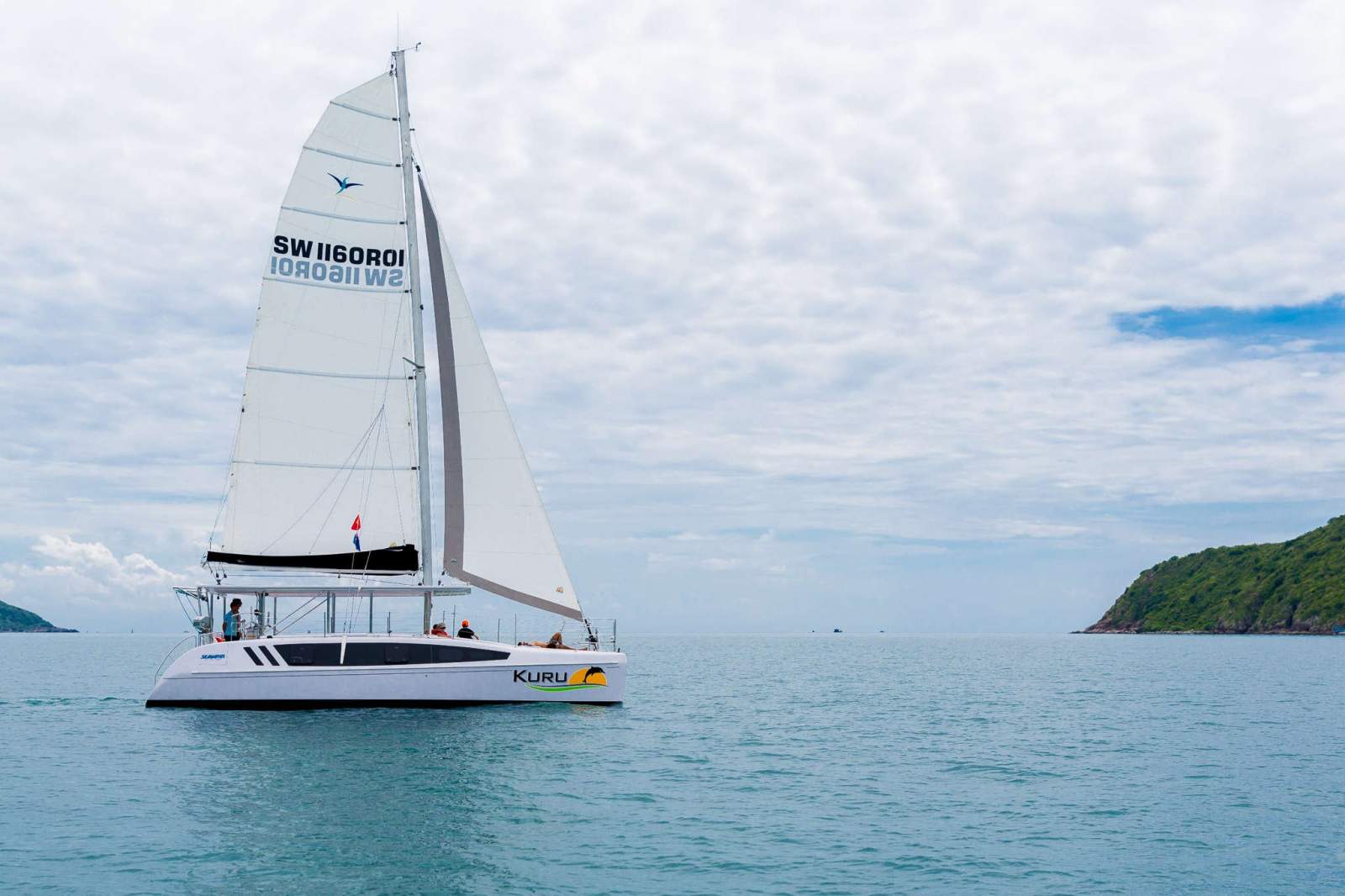 Seawind 1160 Resort - Day Charter Boat