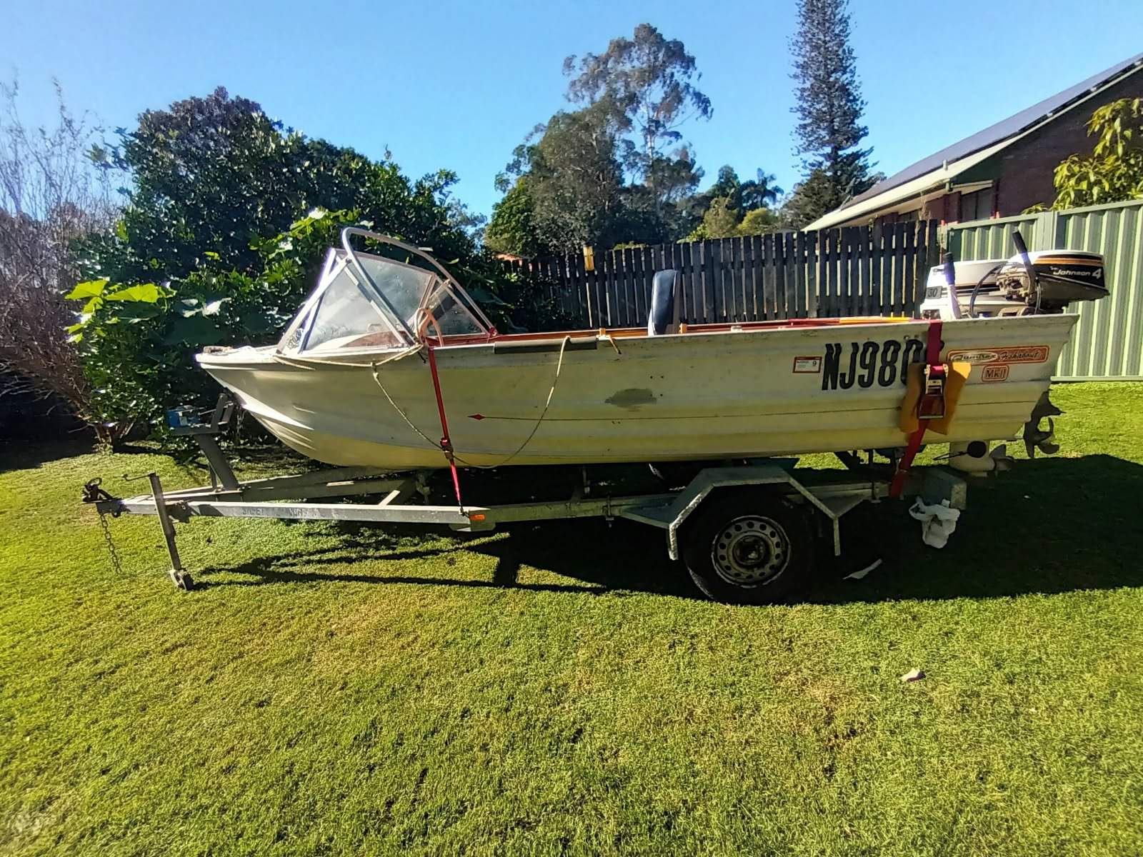 Quintrex Fishabout MK II