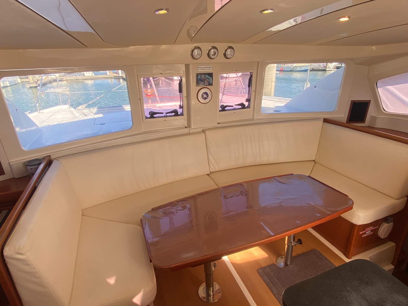 Leopard Catamarans 39