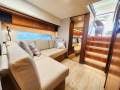 Riviera 4800 Sport Yacht