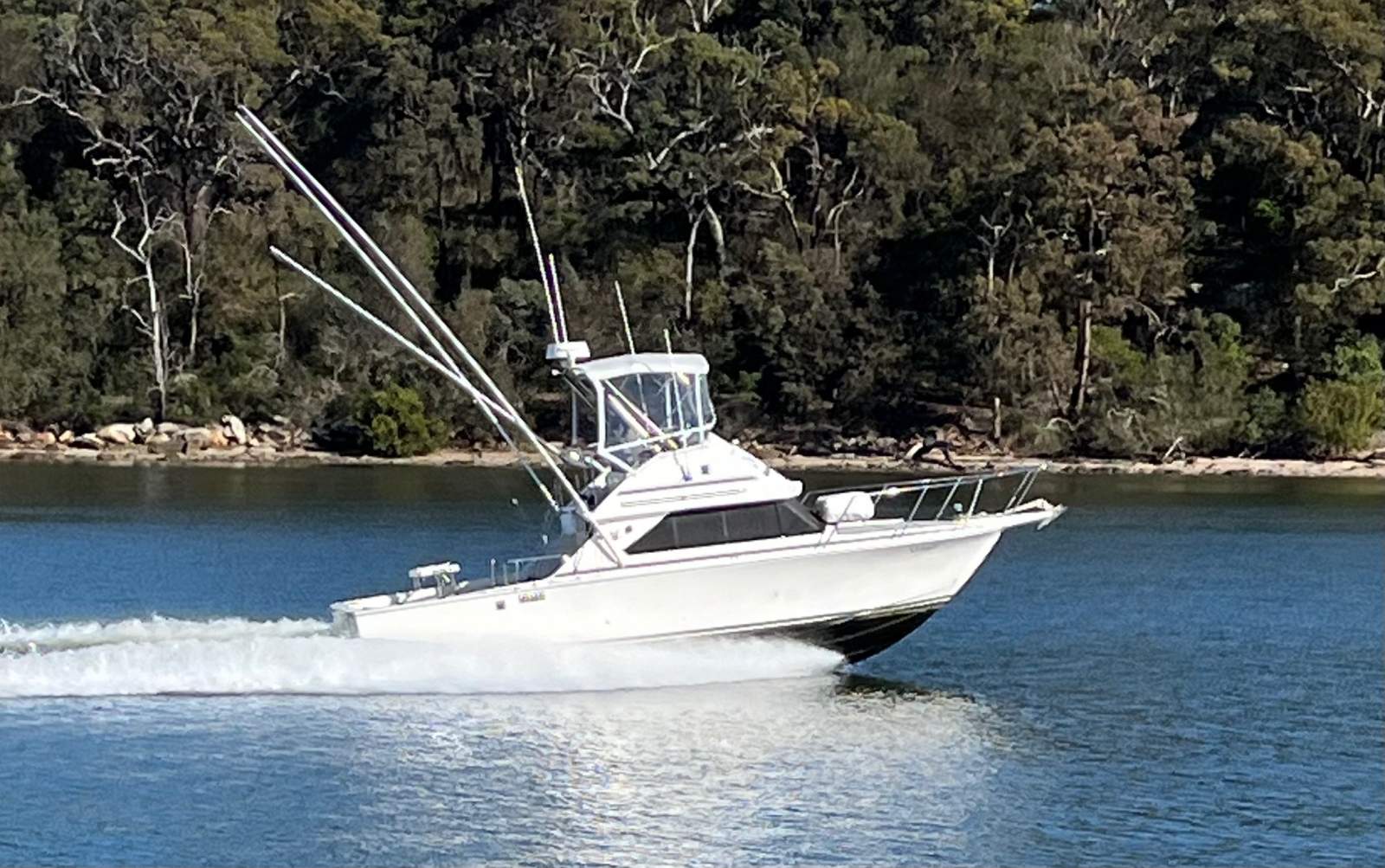 Caribbean 28 Flybridge Cruiser