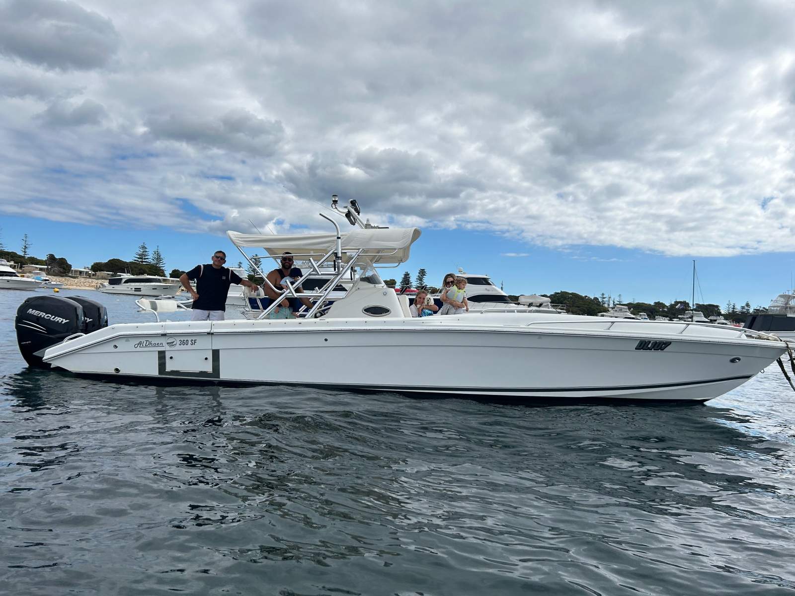 Al Dhaen 360 SF Wavebreaker NEW ENGINES