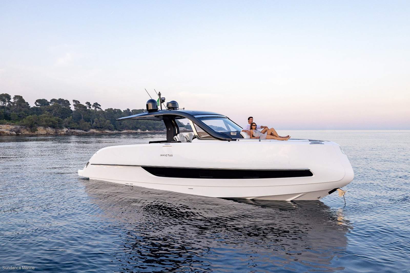 Invictus 420 TT