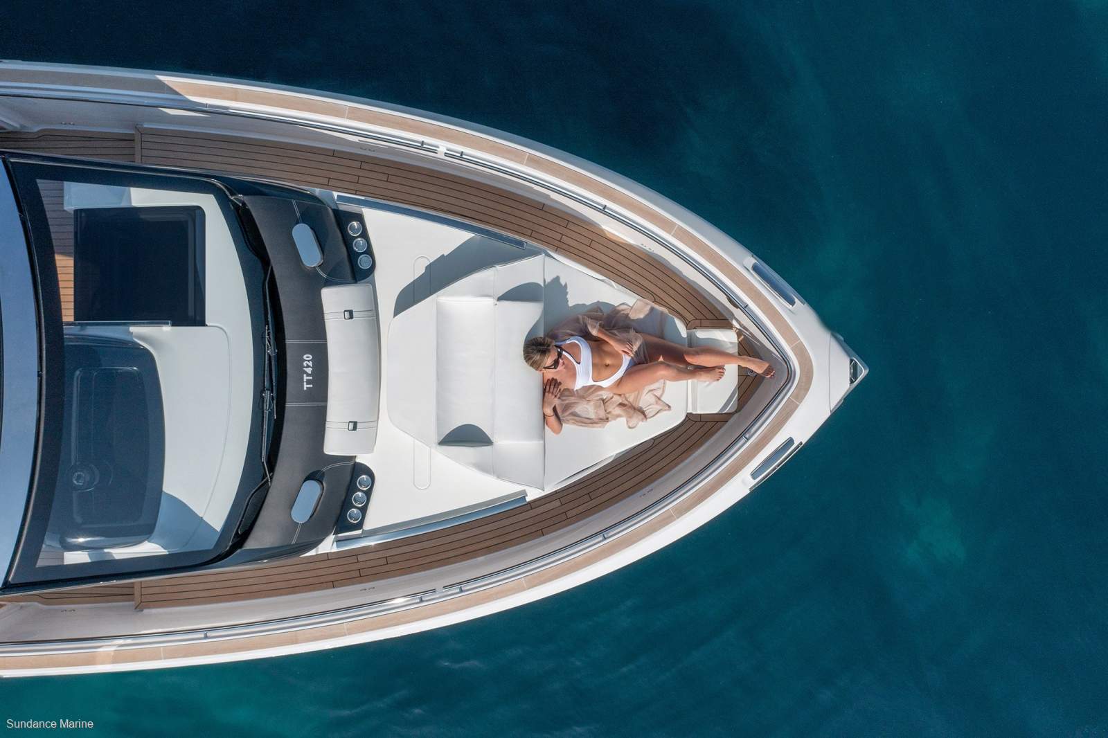 Invictus 420 TT