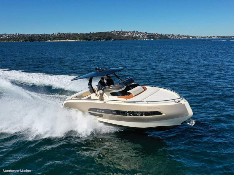 Invictus 320 GT