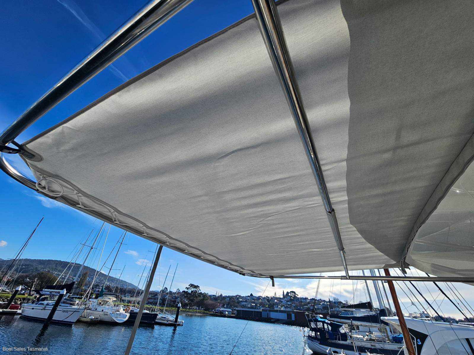 Jeanneau Merry Fisher 1095 Coupe – AS NEW