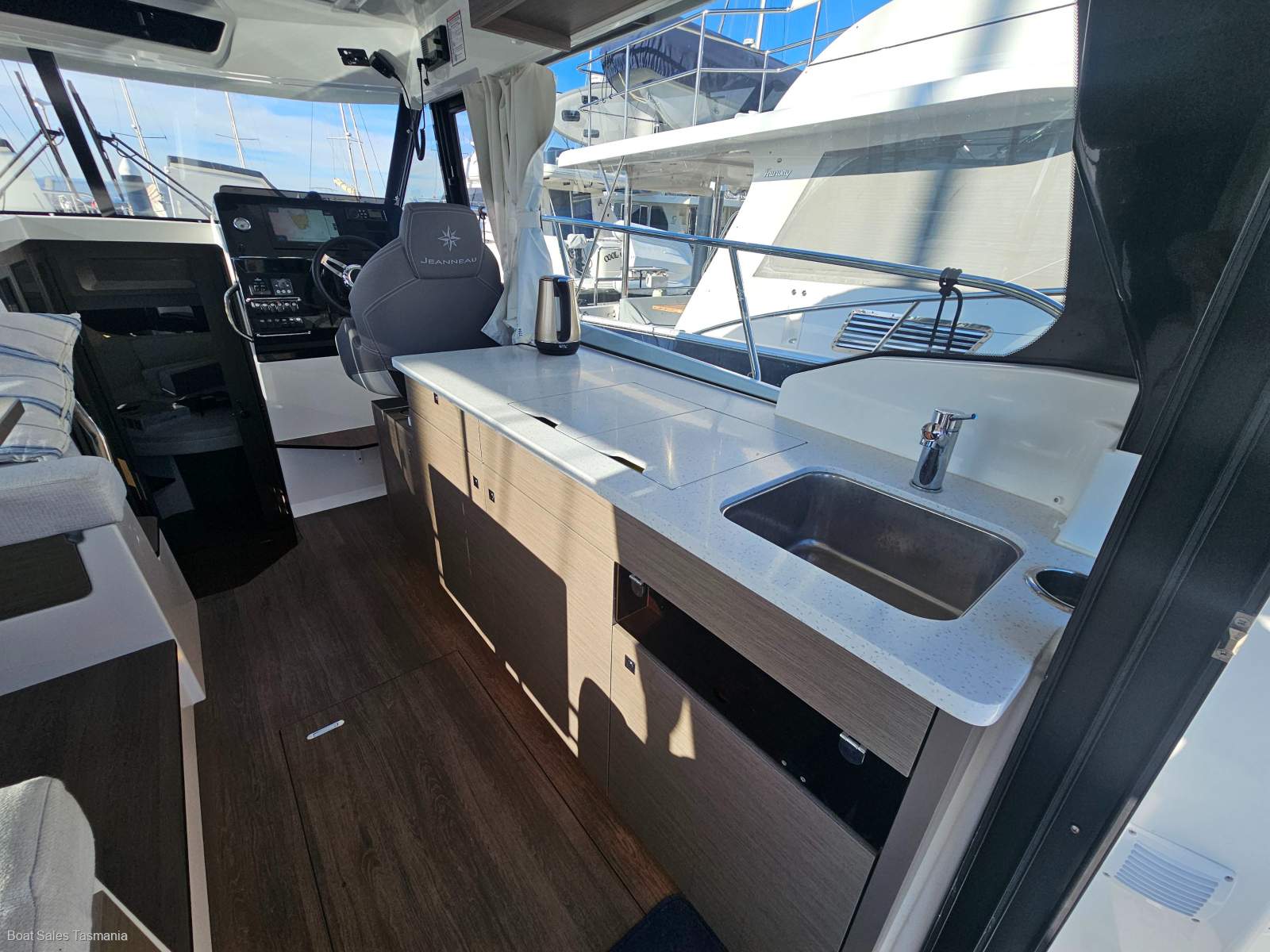 Jeanneau Merry Fisher 1095 Coupe – AS NEW