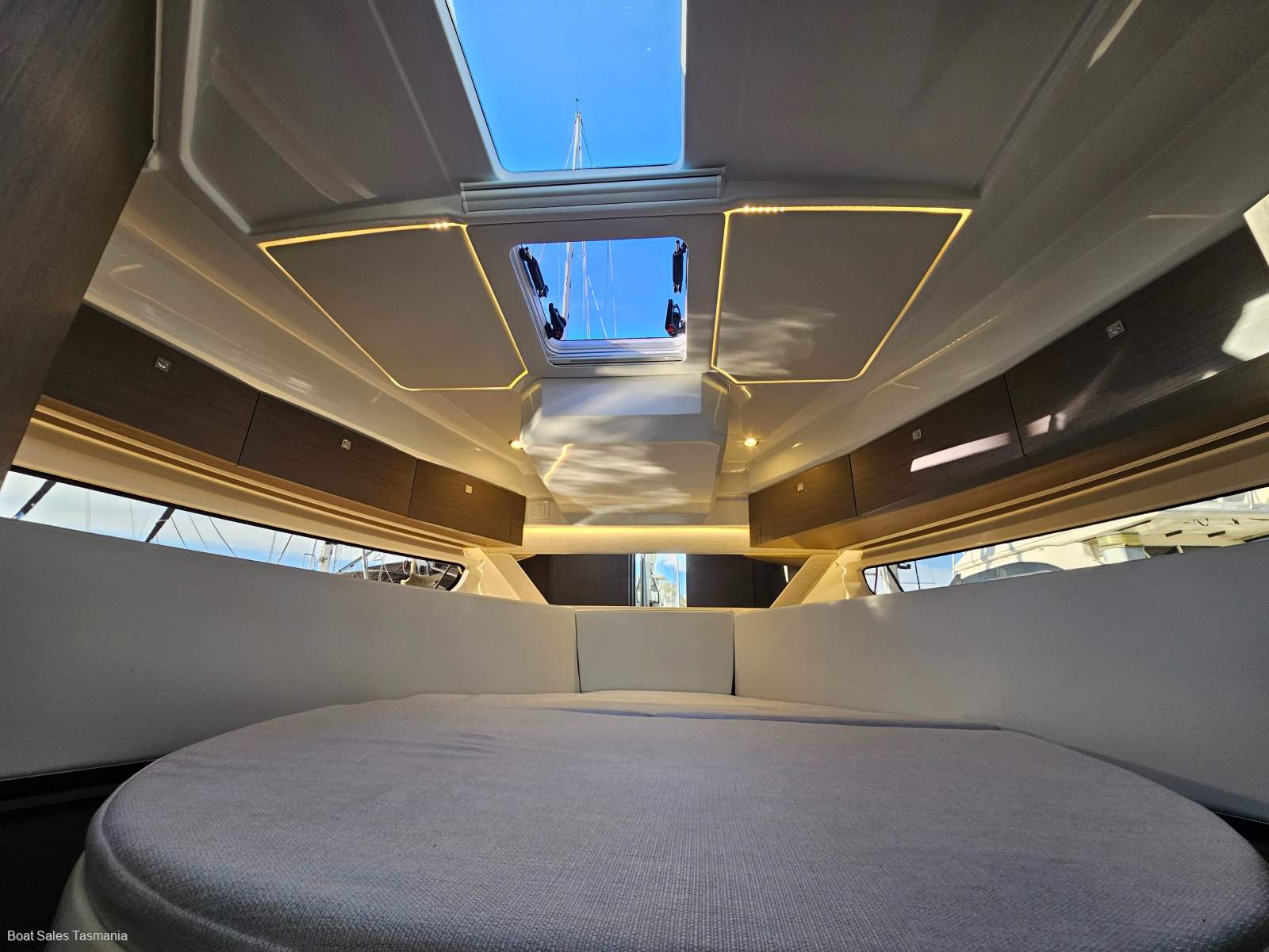 Jeanneau Merry Fisher 1095 Coupe – AS NEW
