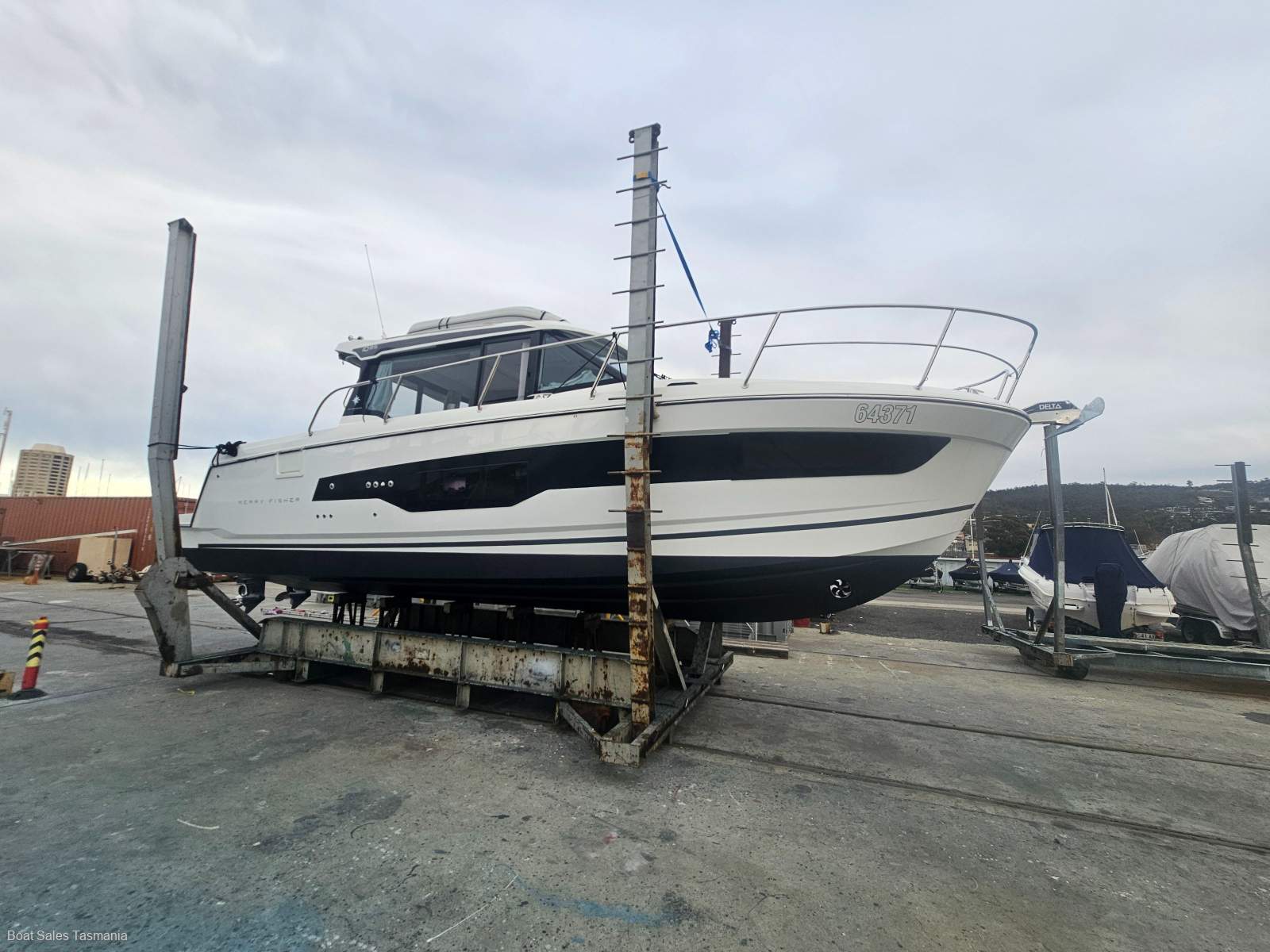 Jeanneau Merry Fisher 1095 Coupe – AS NEW