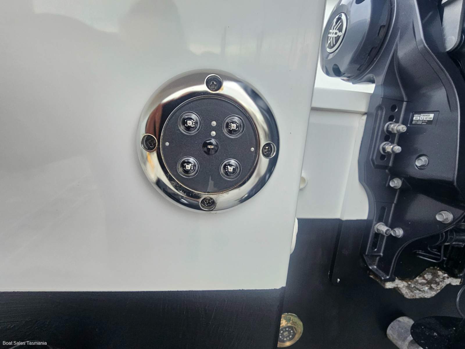 Jeanneau Merry Fisher 1095 Coupe – AS NEW