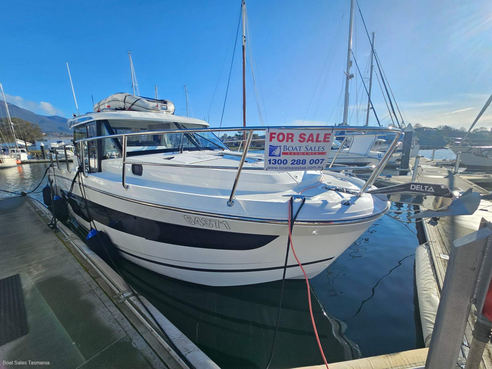 Jeanneau Merry Fisher 1095 Coupe – AS NEW