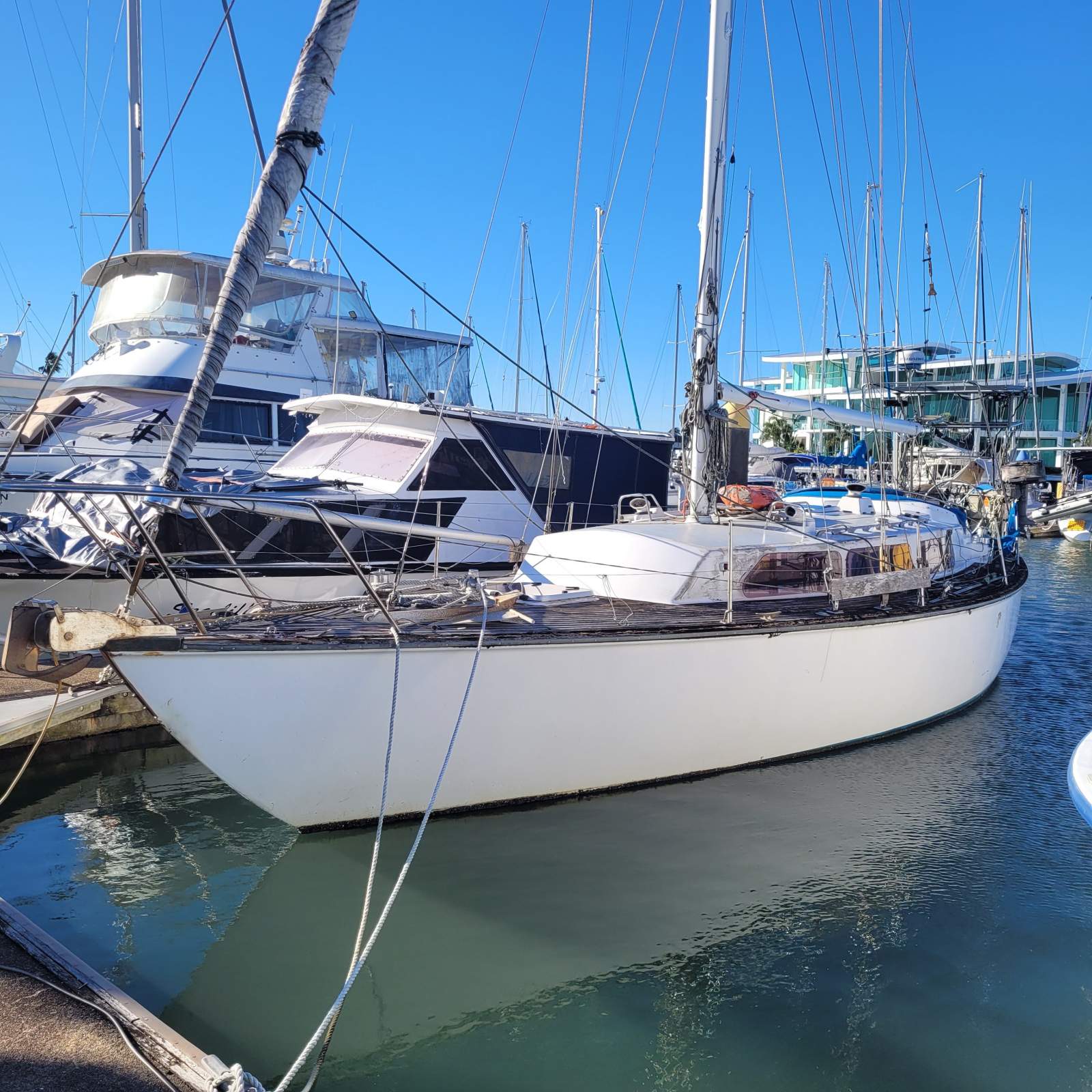 Roberts 38 Offshore