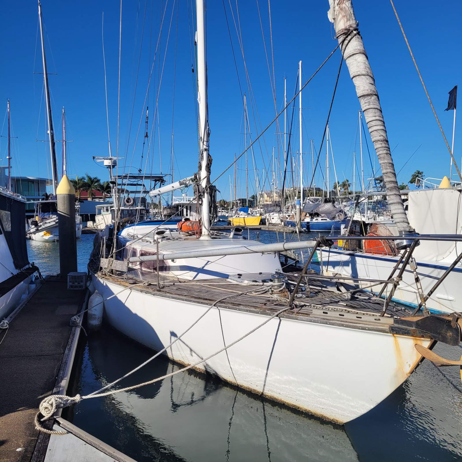 Roberts 38 Offshore