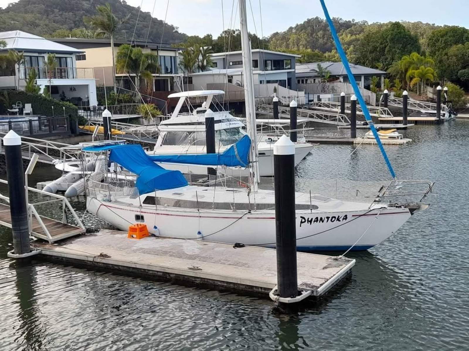 Roberts 38 Offshore