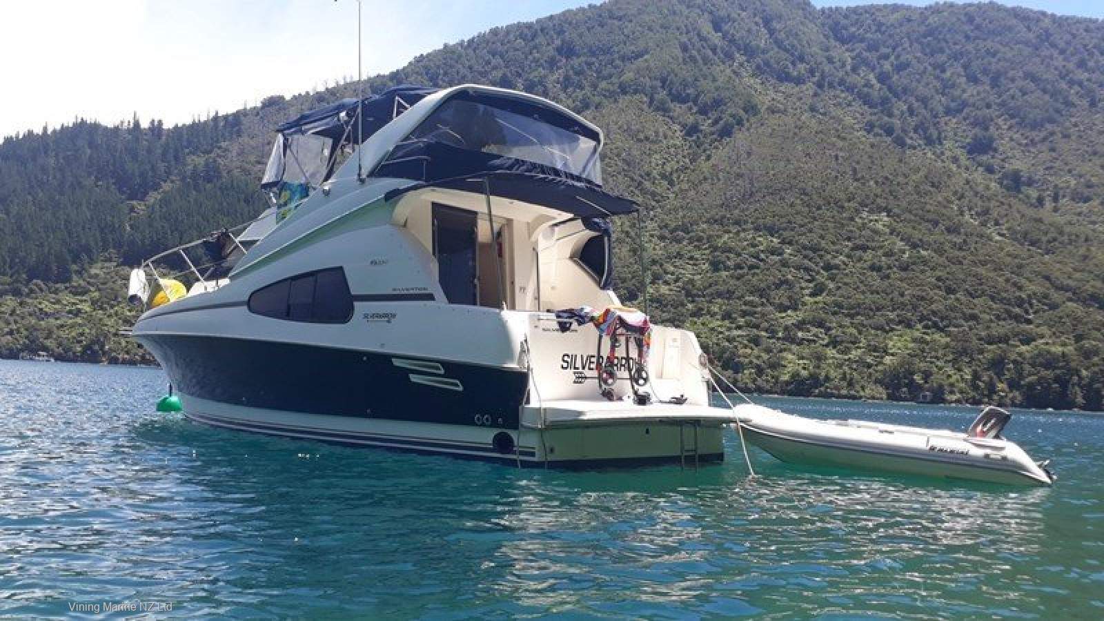 Silverton 330