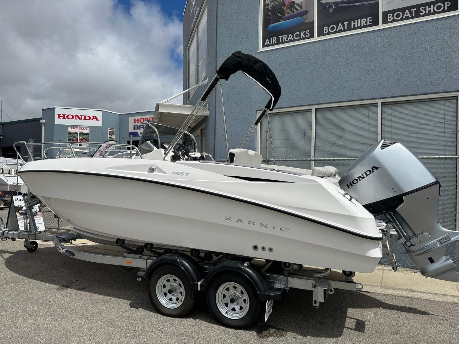 New Karnic 1851 Centre Console
