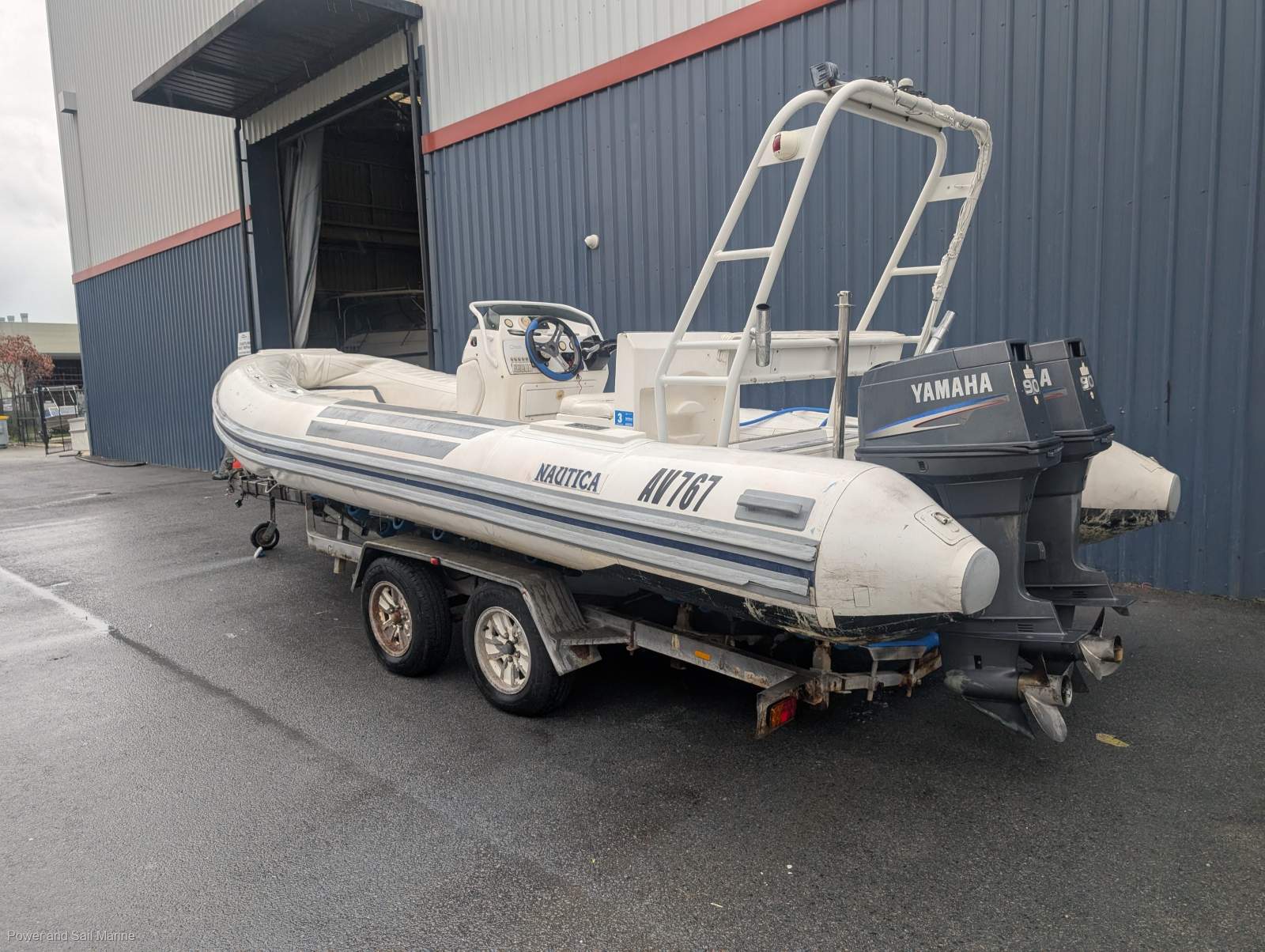 Nautica 22 DL RIB Centre console